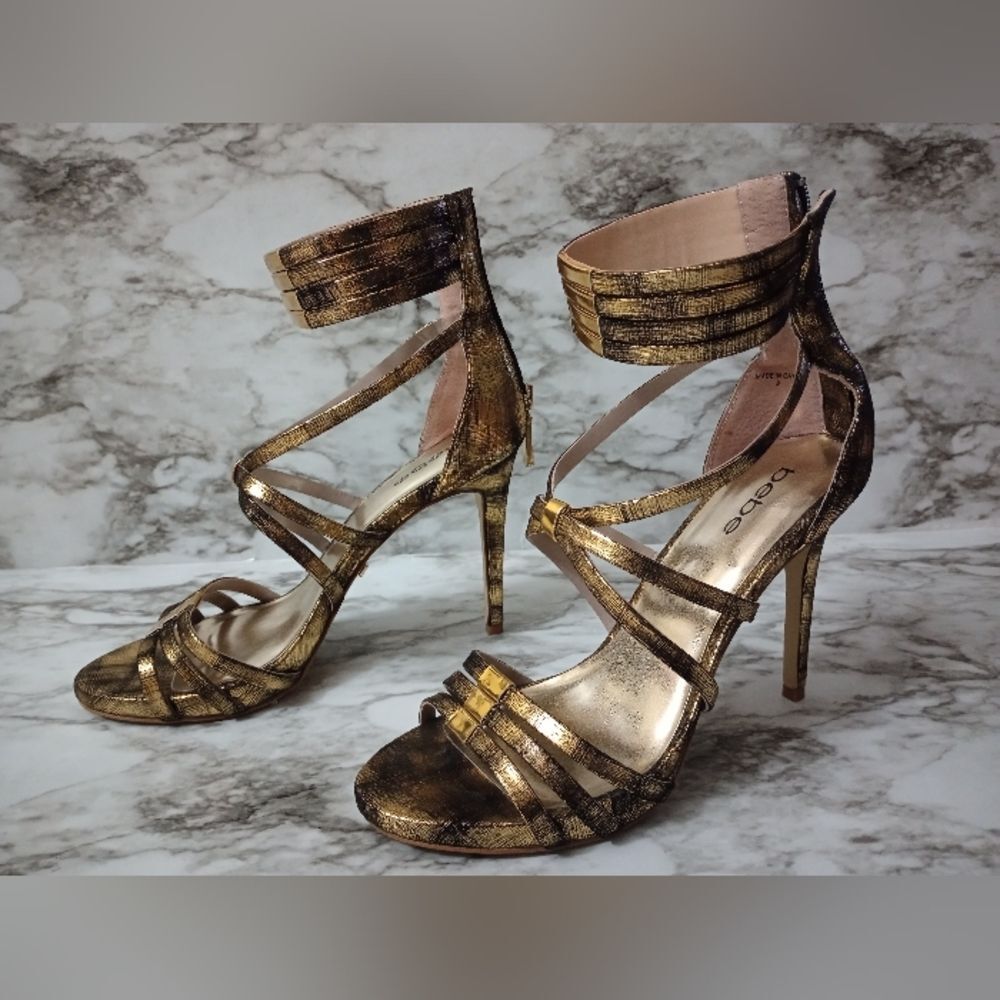 Bebe Black And Gold Metallic Strappy Heels Sandals Size 9